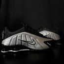 Nike Shox R4 - Preto/Prata