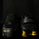 Nike Shox 12 Molas - Preto/Dourado