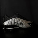 Nike Shox R4 - Preto/Prata